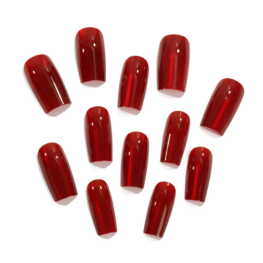 Elegant artificial nails with a luxurious glossy finish Bowlift