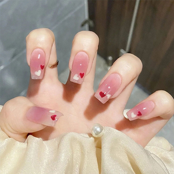 Elegant and Natural Nail Decoration Bowlift