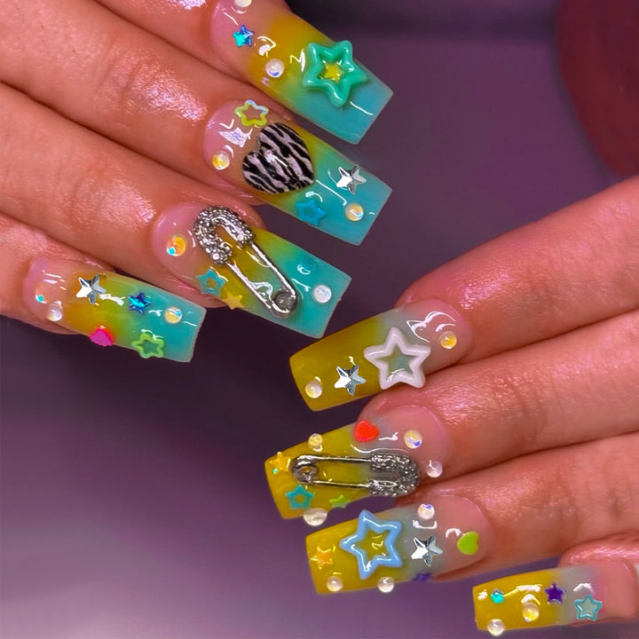Artificial nails with modern playful design Bowlift
