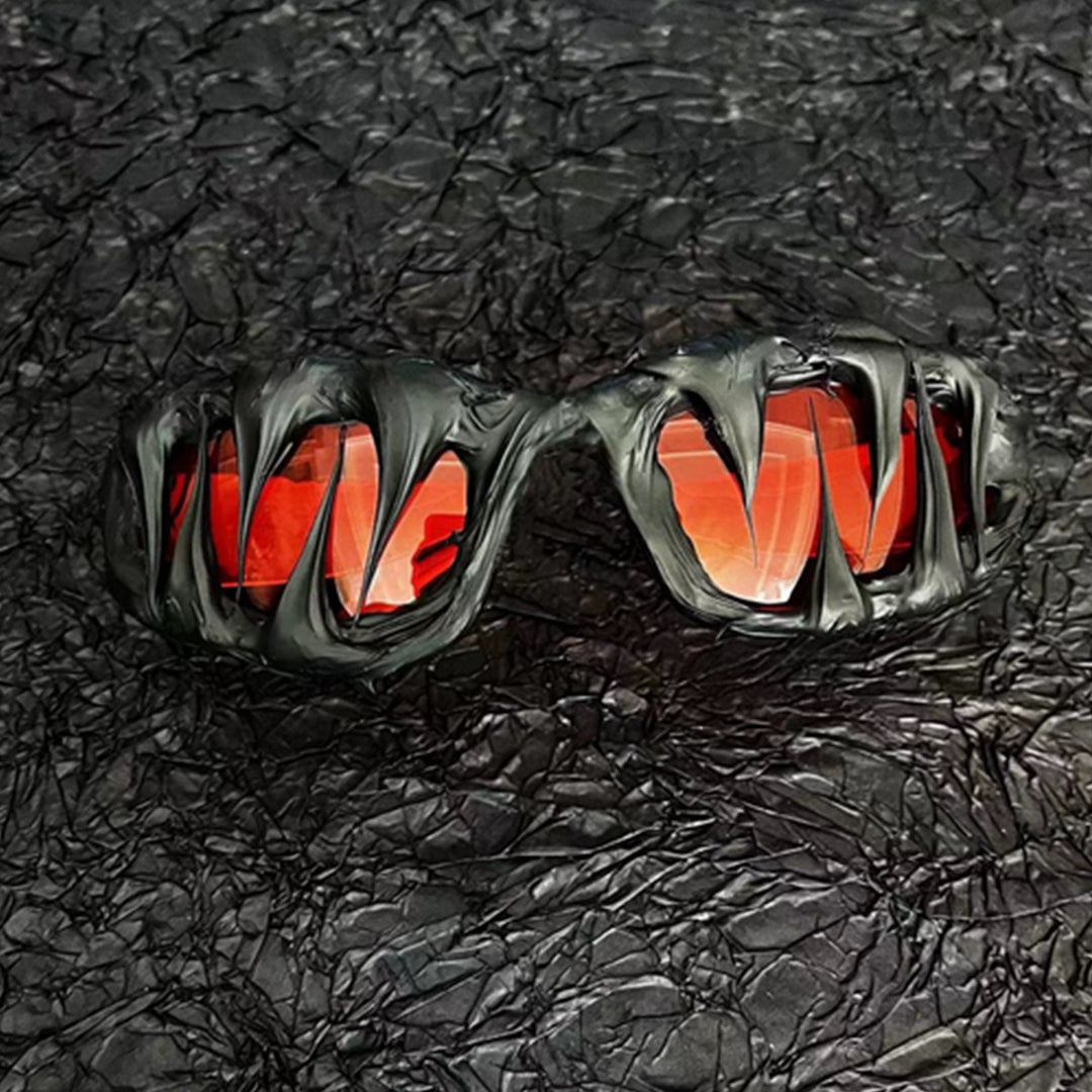 Women's sports sunglasses with innovative monster design Bowlift