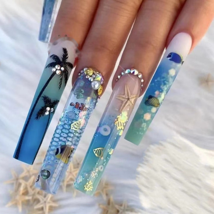 Artificial nails with maritime motifs Bowlift