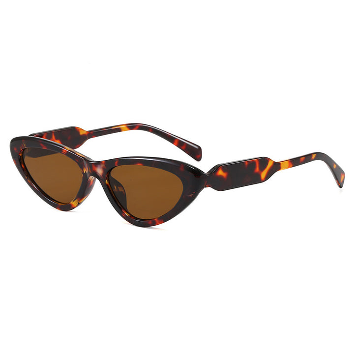 Chic Cat-Eye Sunglasses with Unique Frame Bowlift