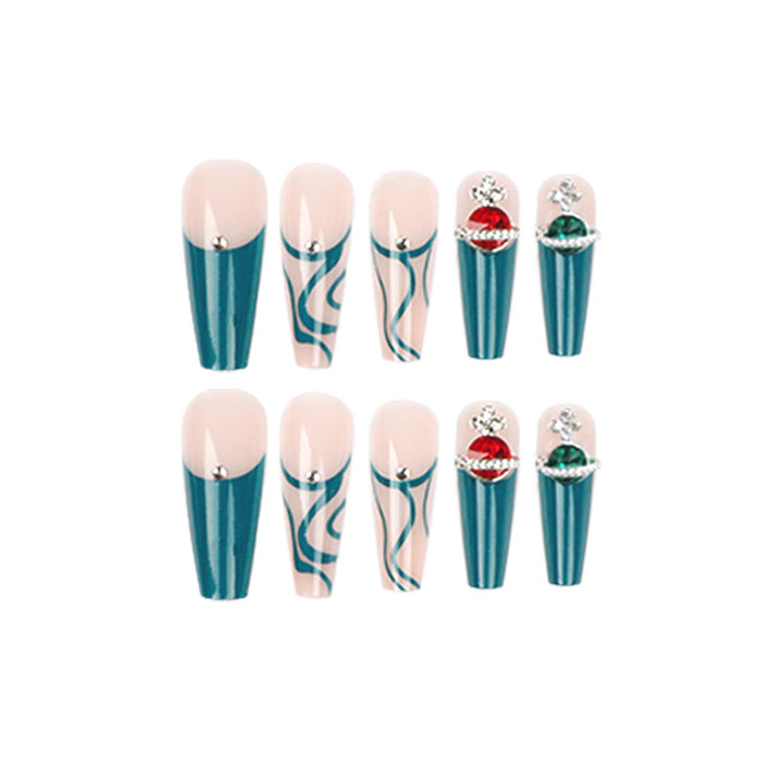 Artful nail decoration with elegant accents Bowlift