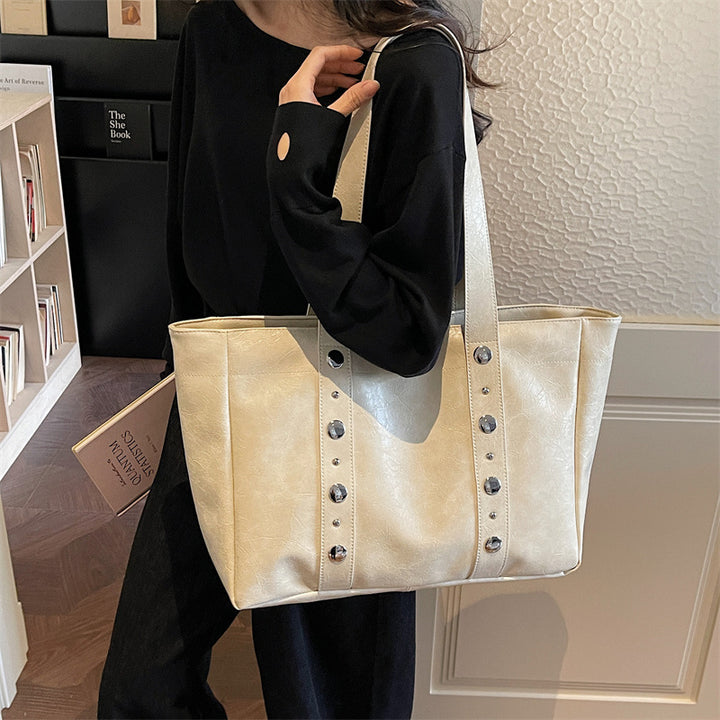 High-quality vintage leather bag Bowlift