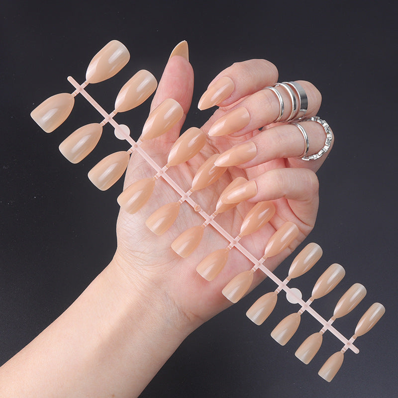 Stiletto Press-On Nails with Glossy Finish Bowlift