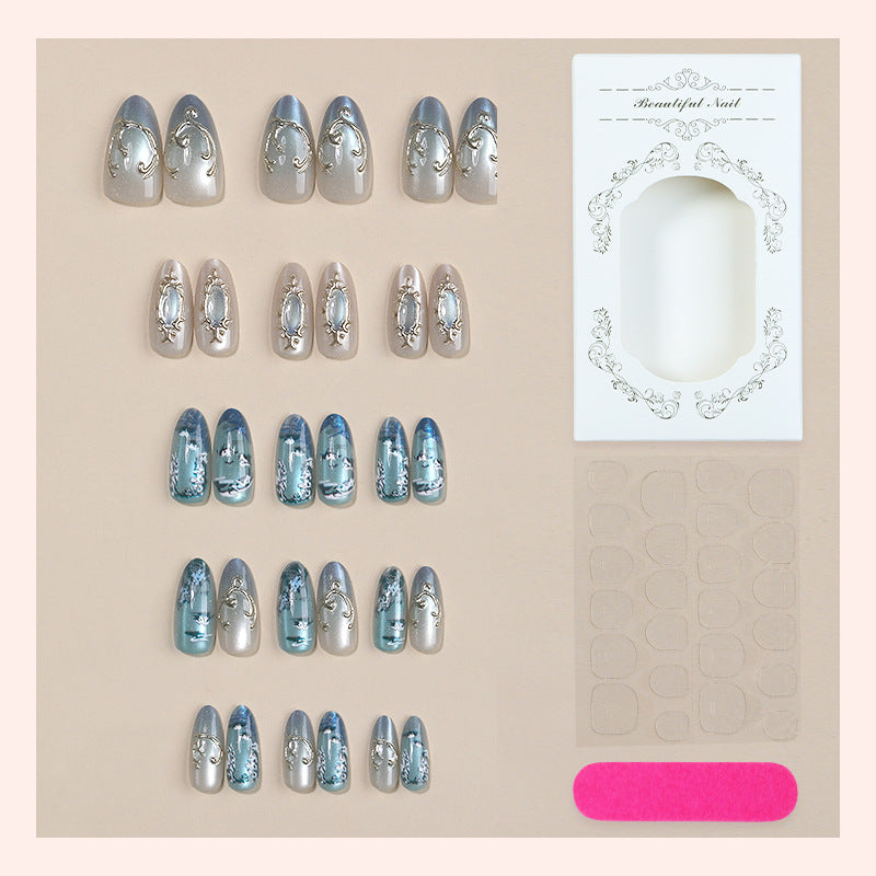Glamorous Decorative Press-On Nail Set Bowlift