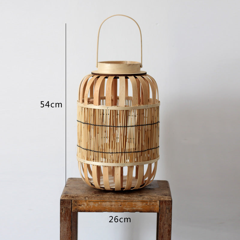Handcrafted lantern made of bamboo and metal Bowlift