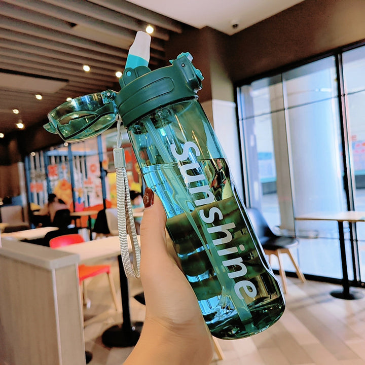 Women Transparent Water Bottle with Ergonomic Lid Bowlift