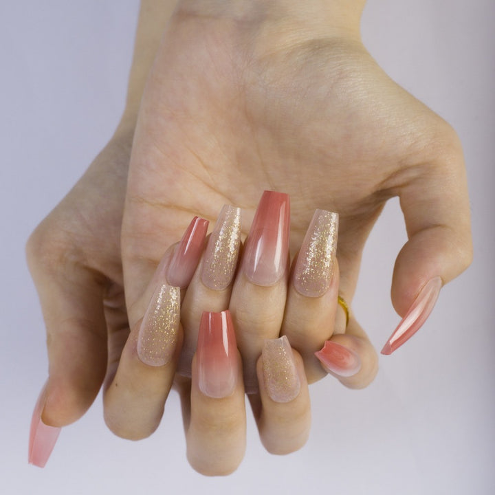 Elegant and Natural Nail Decoration Bowlift