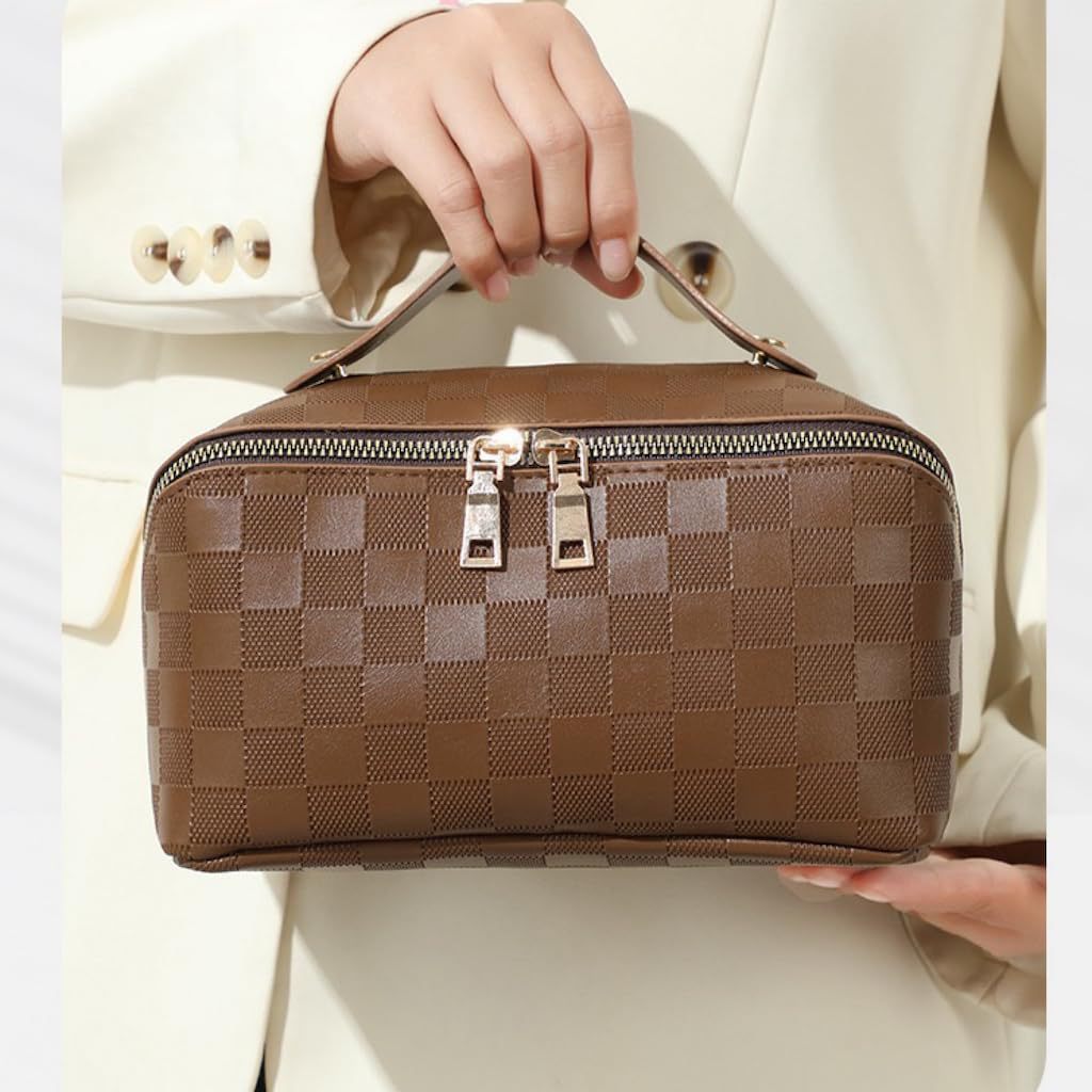 Stylish Cosmetic Bag Bowlift