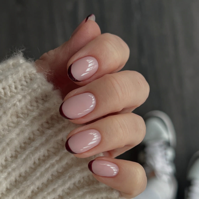 Elegant Nail Art with Gradient and Glossy Finish Bowlift