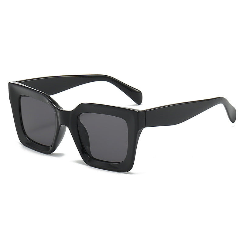 Women Fashionable Square Sunglasses with Trendy Frame and Protective UV Filter Bowlift