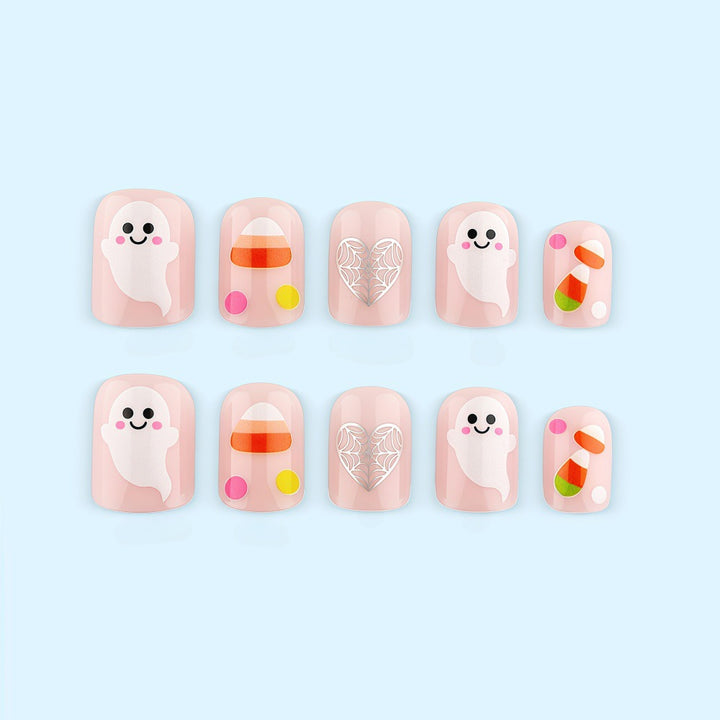 Artificial nails for Halloween with cute ghost motifs Bowlift