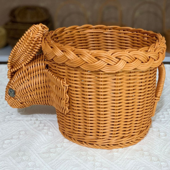Decorative Woven Duck-Shaped Basket Bowlift