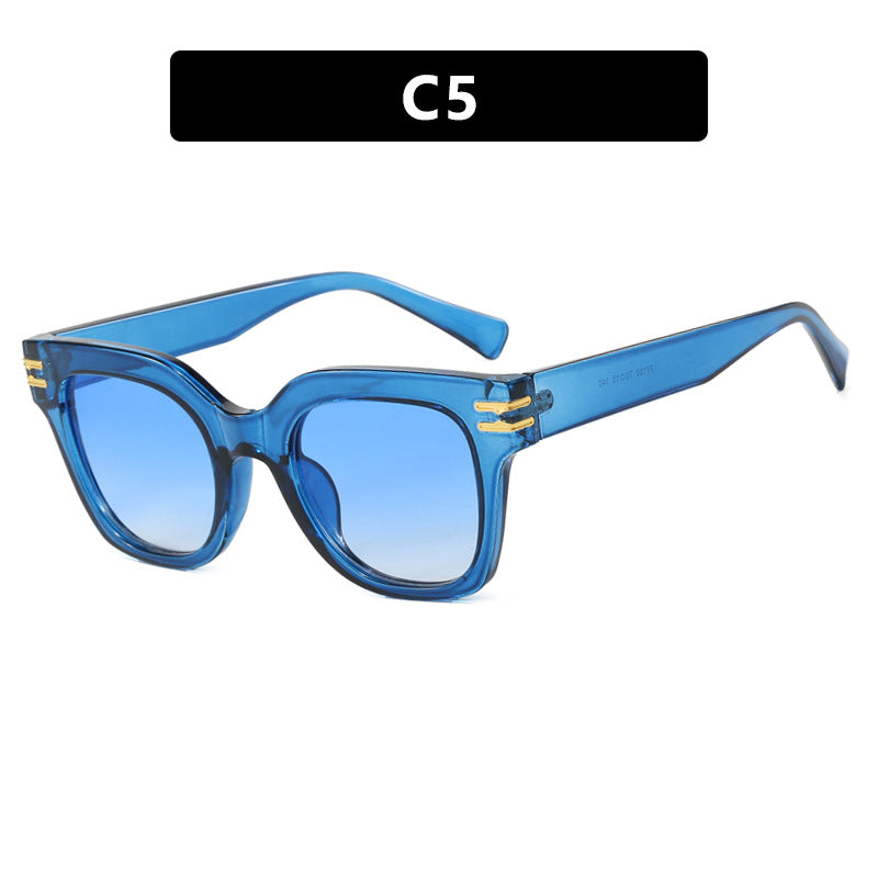 Women's stylish sunglasses with elegant accents Bowlift