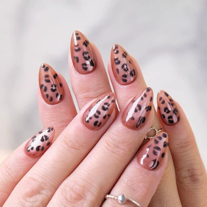 Artistic Animal Print Press-On Nails Bowlift