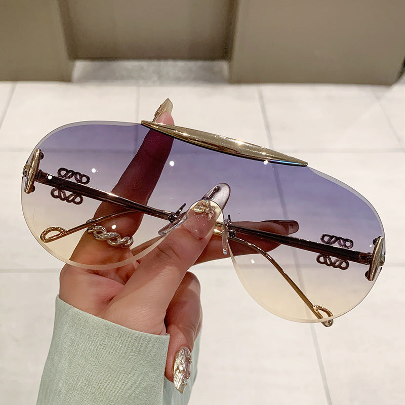 Women elegant oversized sunglasses with stylish transparent frame Bowlift