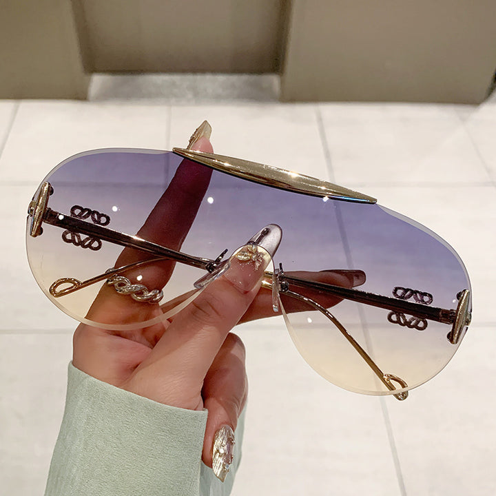 Women elegant oversized sunglasses with stylish transparent frame Bowlift