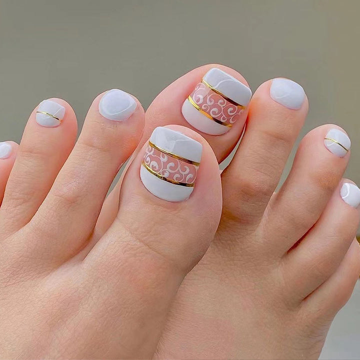 Elegant sandals with jewelry embellishments Bowlift