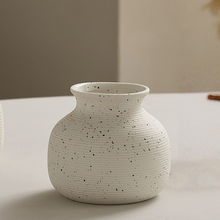 Elegant and Artistic Ceramic Vase Bowlift