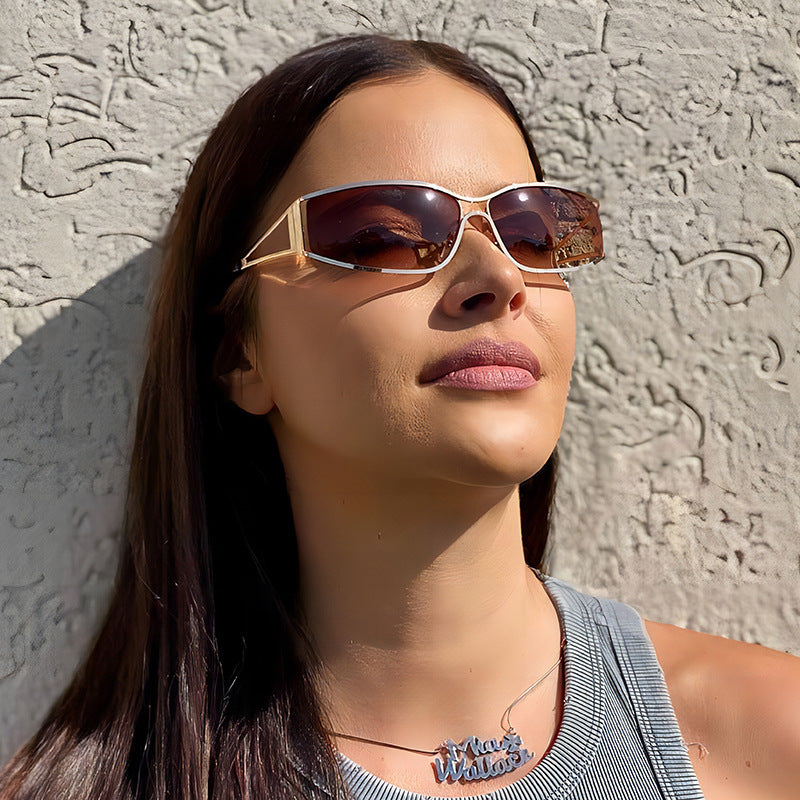 Women Sporty Sunglasses with Elegant Frame Bowlift