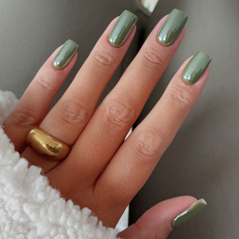 Glossy Press-On Nail Set Bowlift