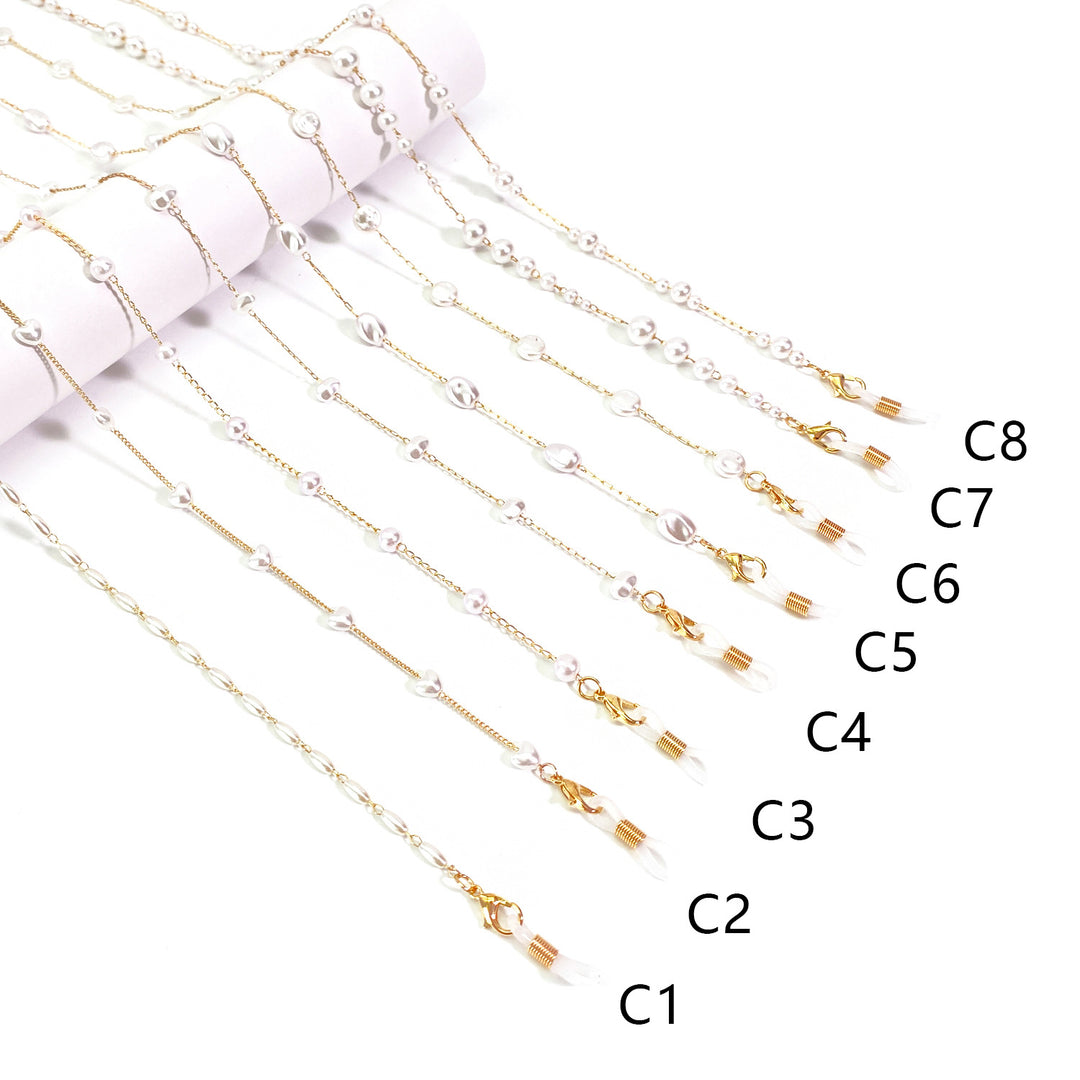 Elegant Pearl-Accented Eyewear Chain Bowlift