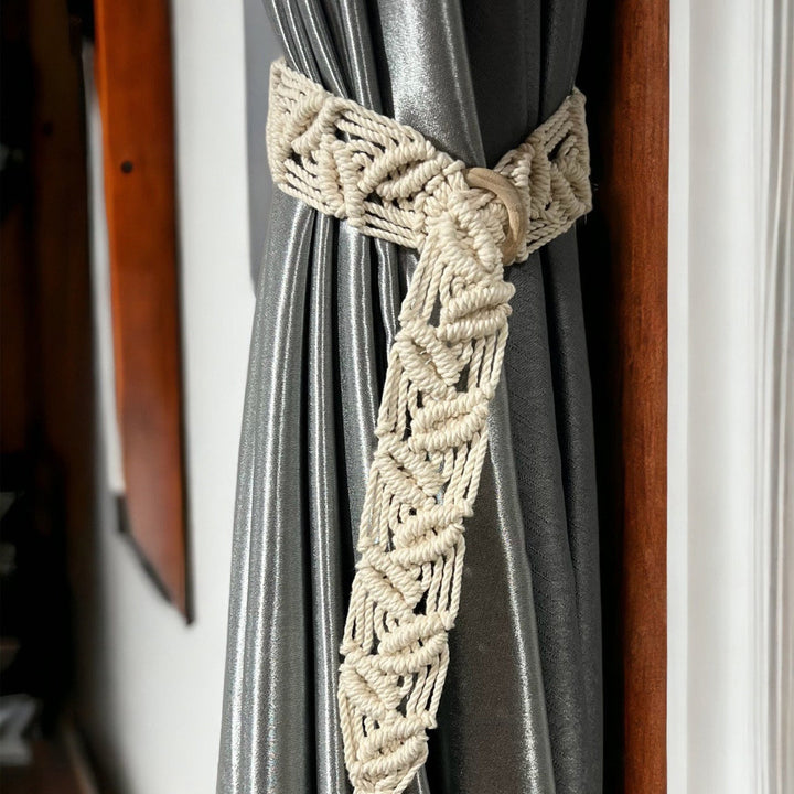 Macrame Curtain Tieback Bowlift