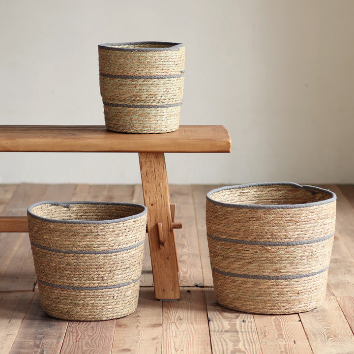 Handwoven decorative basket Bowlift