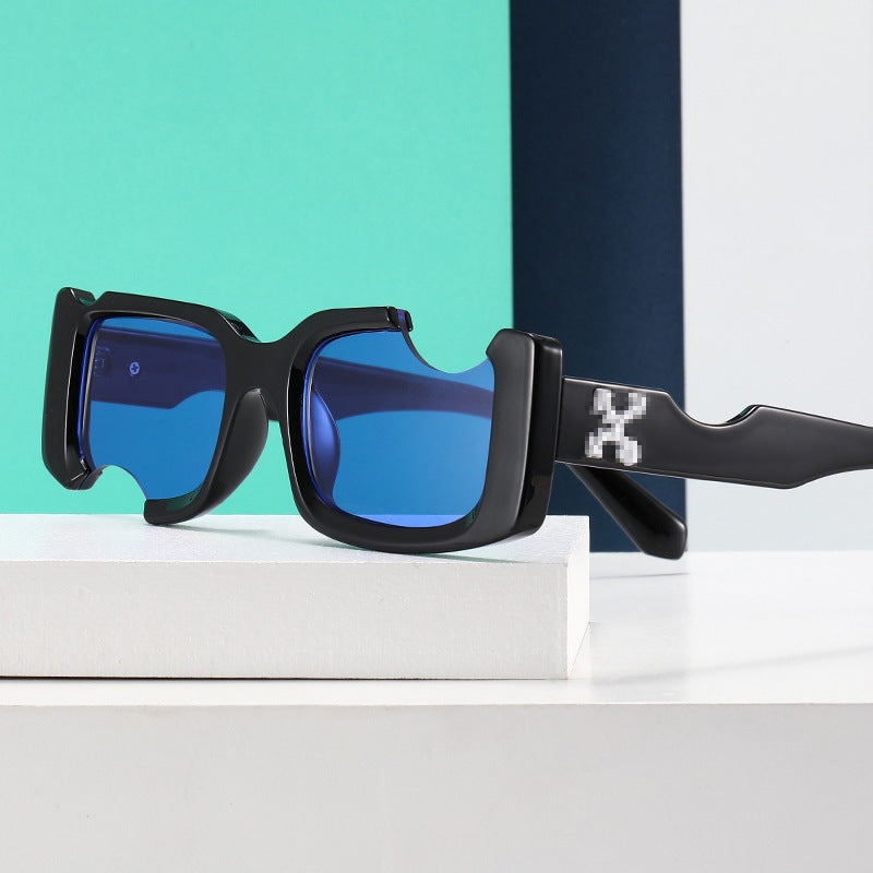 Ladies exclusive fashionable sunglasses with futuristic design Bowlift
