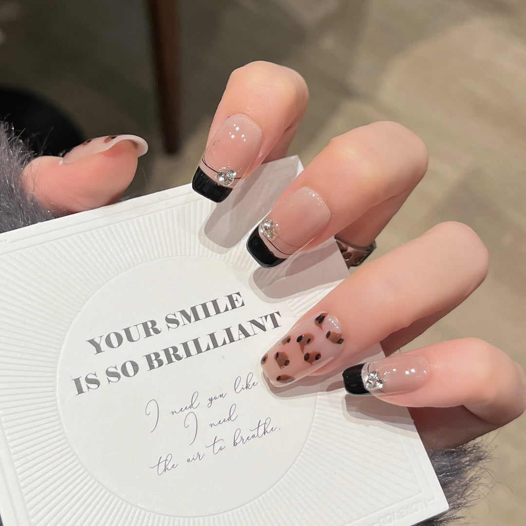Premium Decorative Animal Print Press-On Nails Bowlift