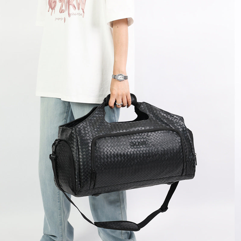 Sporty Duffel Bag with Versatile Compartments and Water-Repellent Material Bowlift