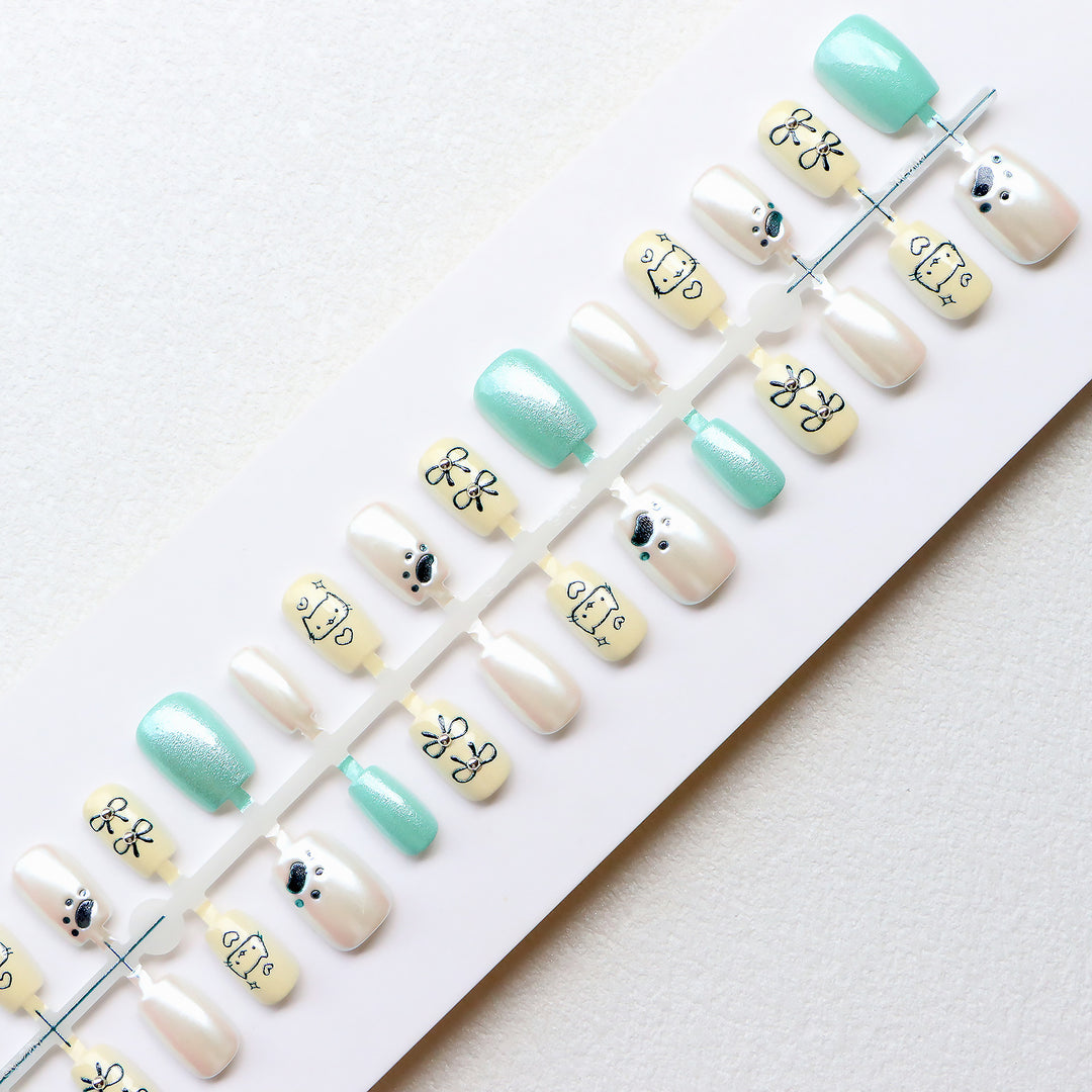 Whimsical Animal-Themed Press-On Nail Art Bowlift