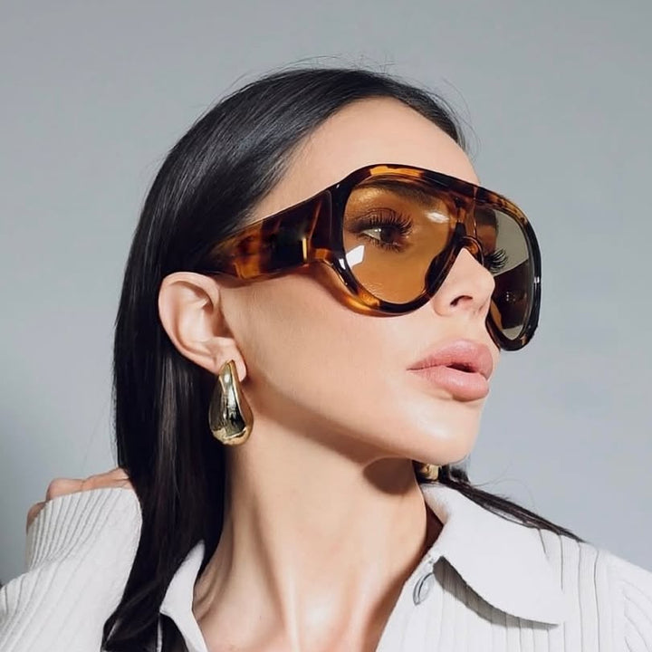 Women's oversized sports sunglasses in retro-inspired design Bowlift