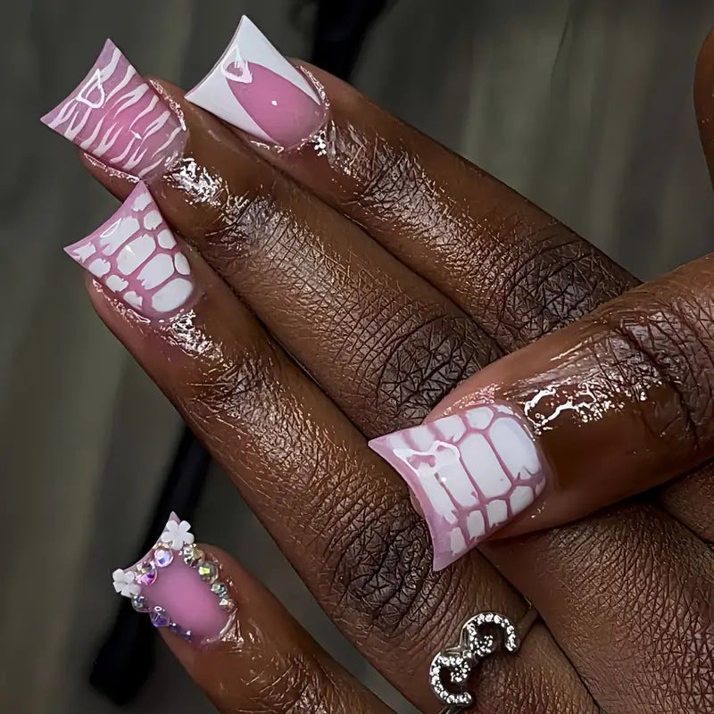 Artistic Glossy Press-On Nail Extensions Bowlift