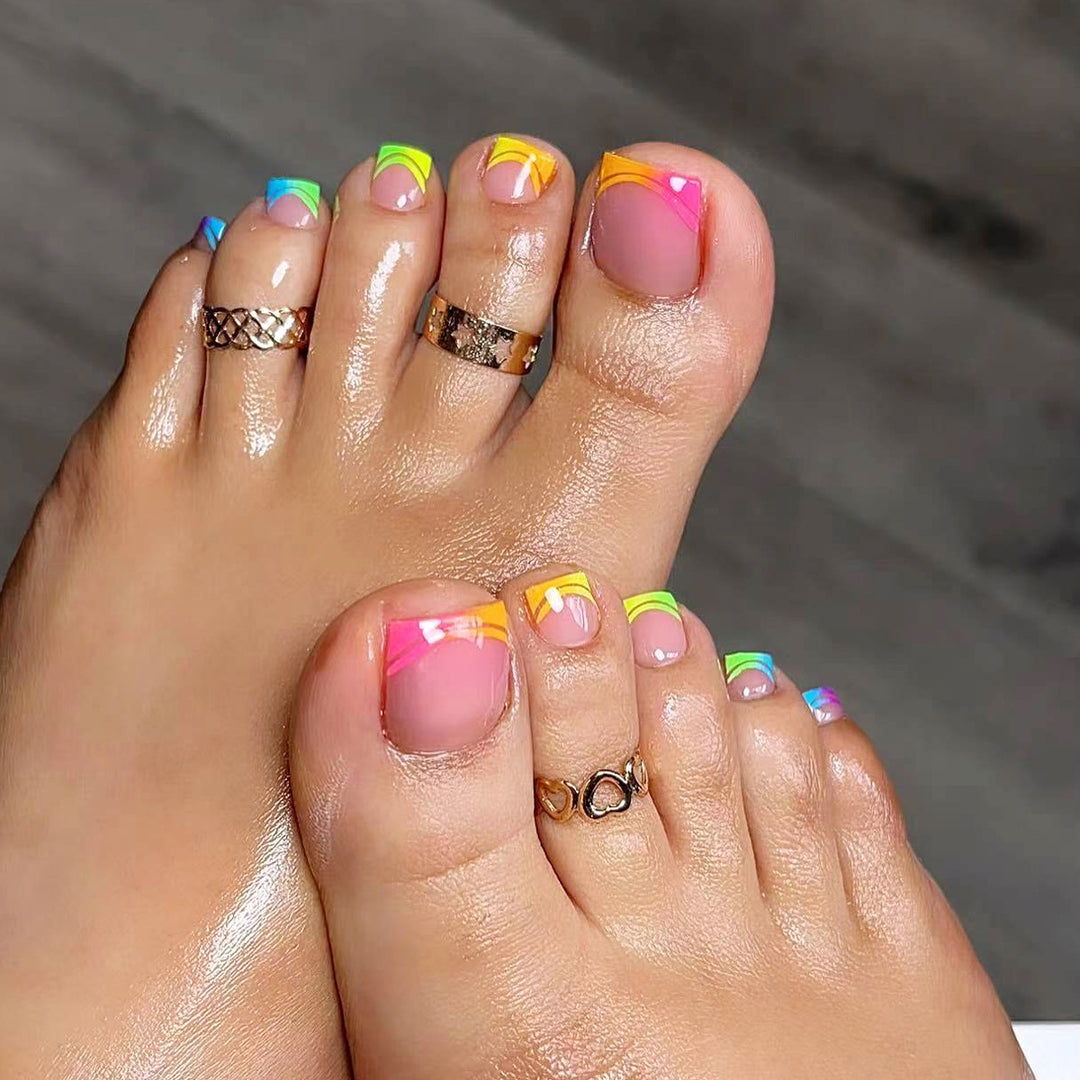 Artful toenail design Bowlift