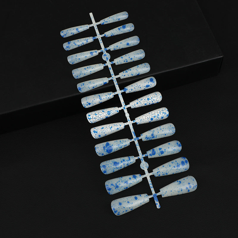 Artificial nails with delicate floral design Bowlift