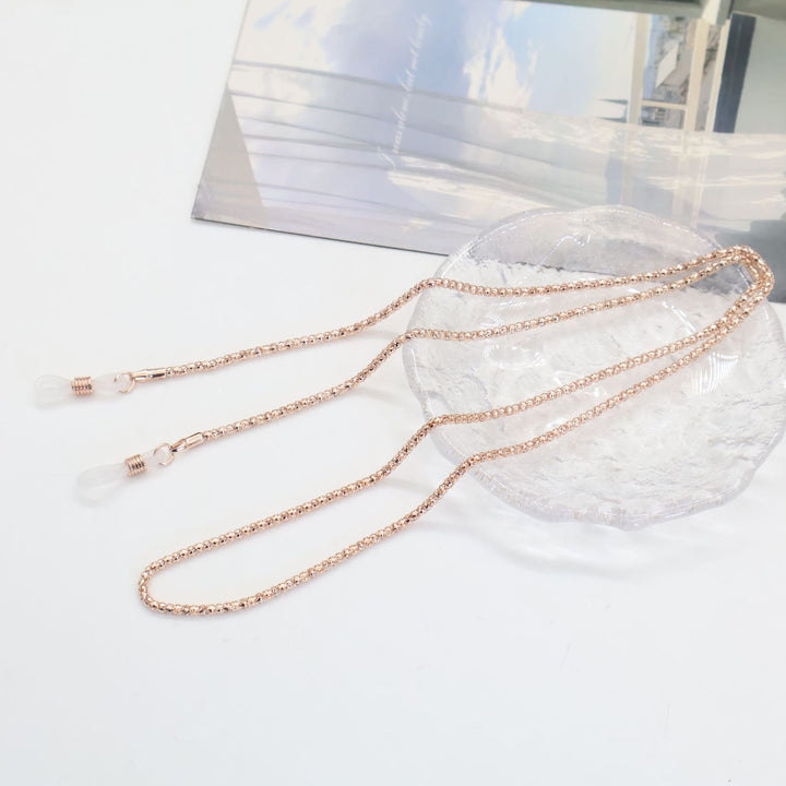 Chic Metallic Eyewear Chain Bowlift