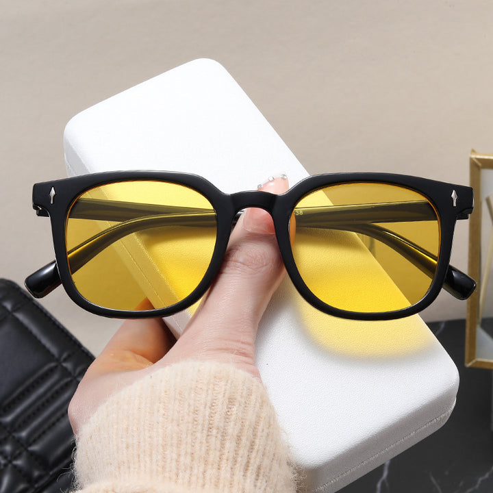 Women's fashionable square sunglasses with durable plastic frame Bowlift