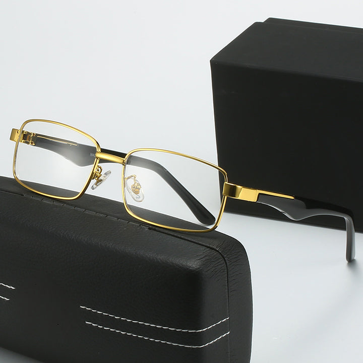 Women's corrective glasses with elegant gold-colored frame and stylish design Bowlift