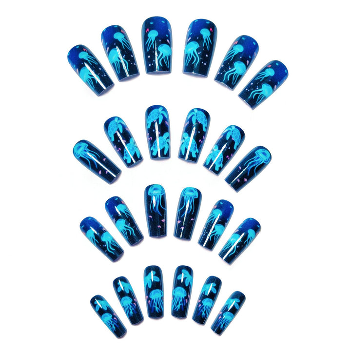 Artificial nails with luminous underwater motif Bowlift