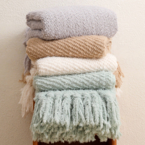 Soft Textured Throw Blanket Bowlift
