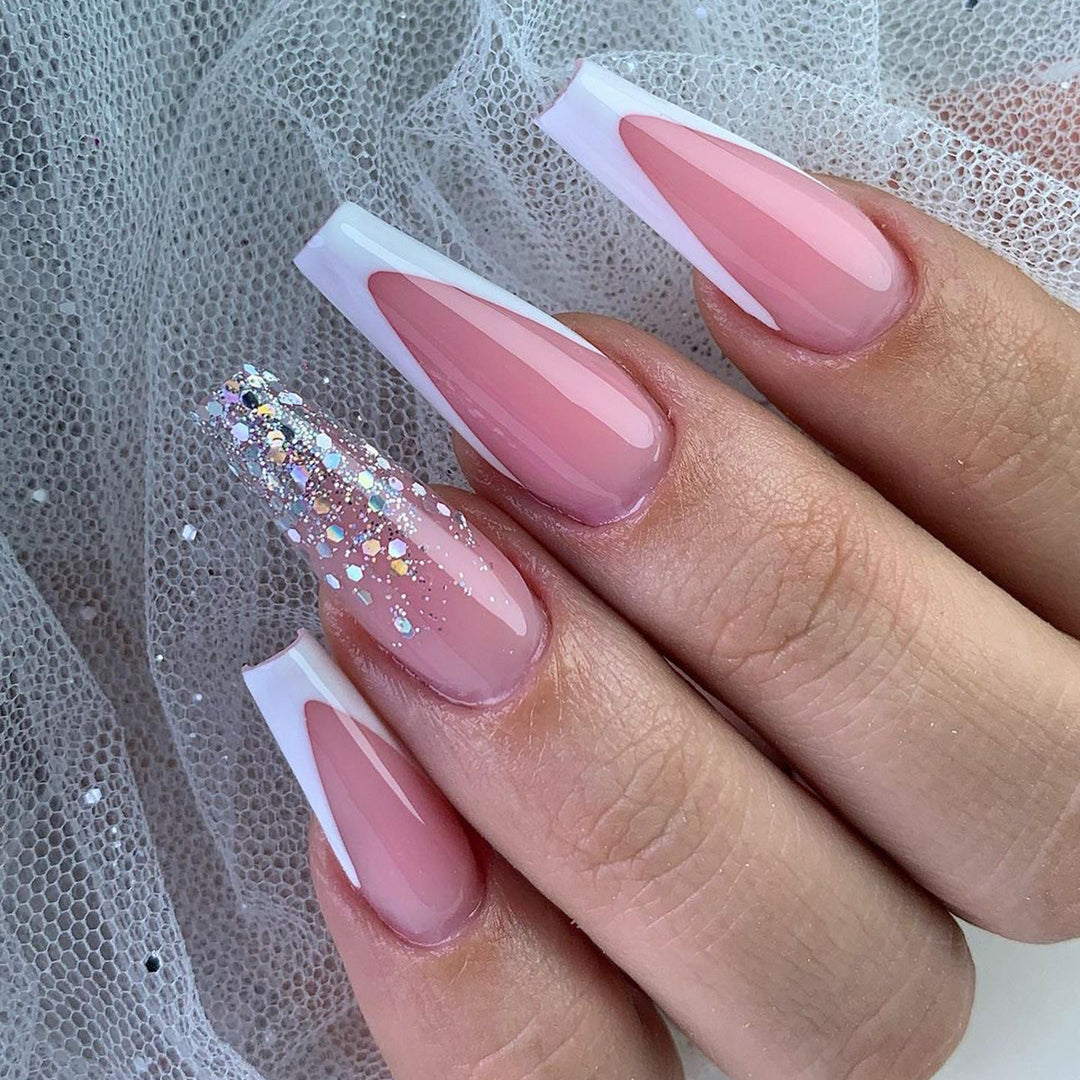 Elegant and Sparkling Nail Art Bowlift