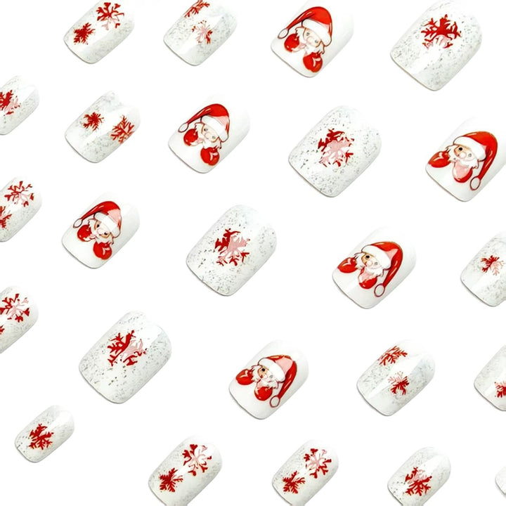 Artificial nails with festive Christmas design Bowlift
