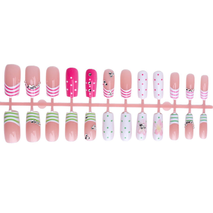 Artificial nails with creative patterns and applications Bowlift