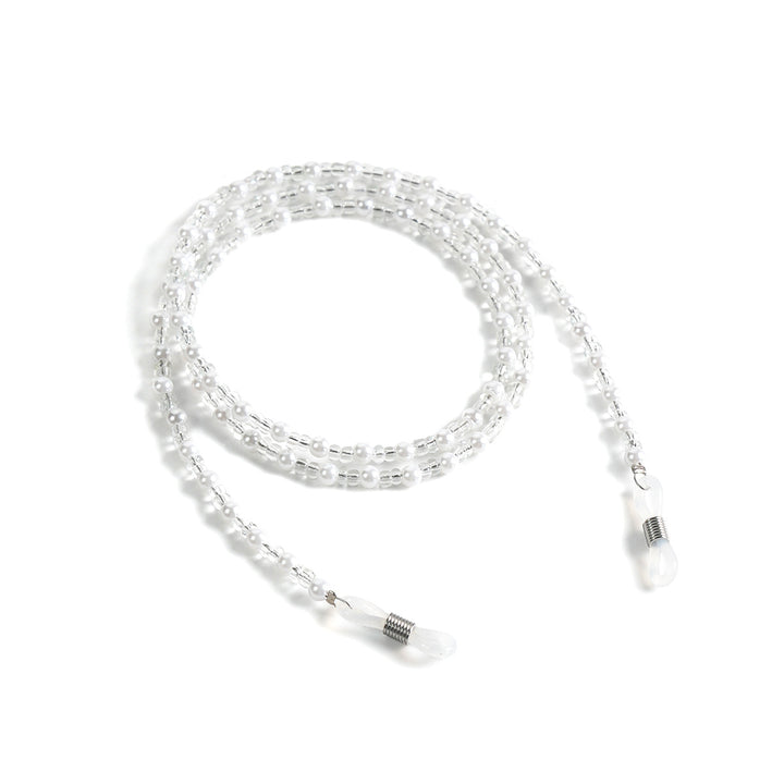 Elegant Beaded Eyewear Chain Bowlift