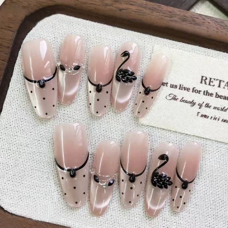 Artificial nails with floral accents and elegant shine Bowlift