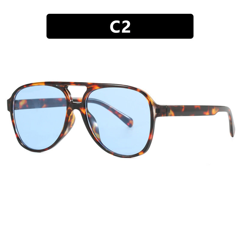 Women's oversized sunglasses in sporty-elegant design Bowlift