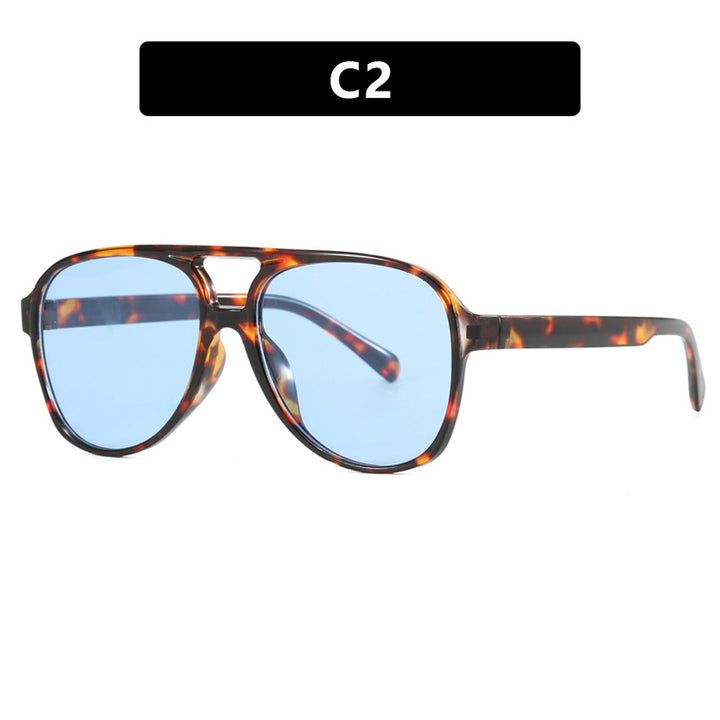 Women's oversized sunglasses in sporty-elegant design Bowlift