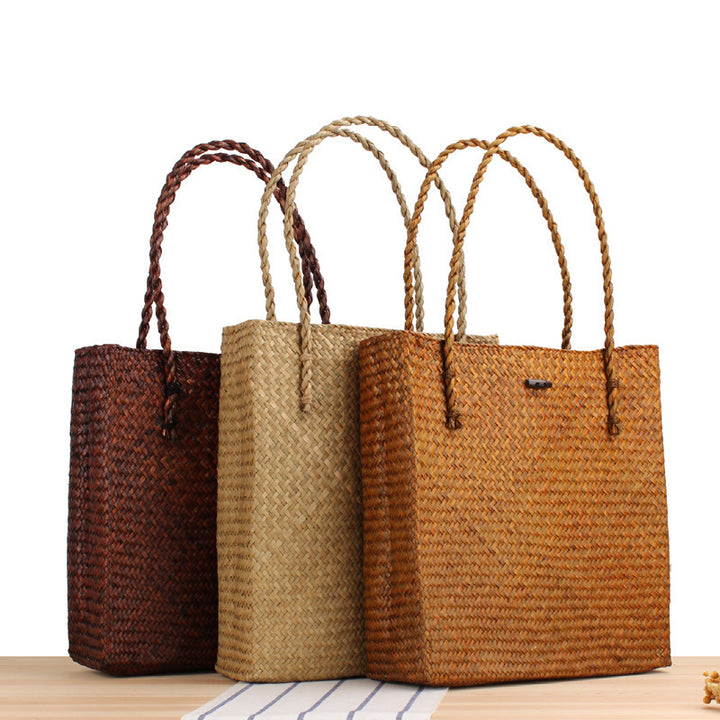 Hand-knotted tote bag made of natural wicker Bowlift